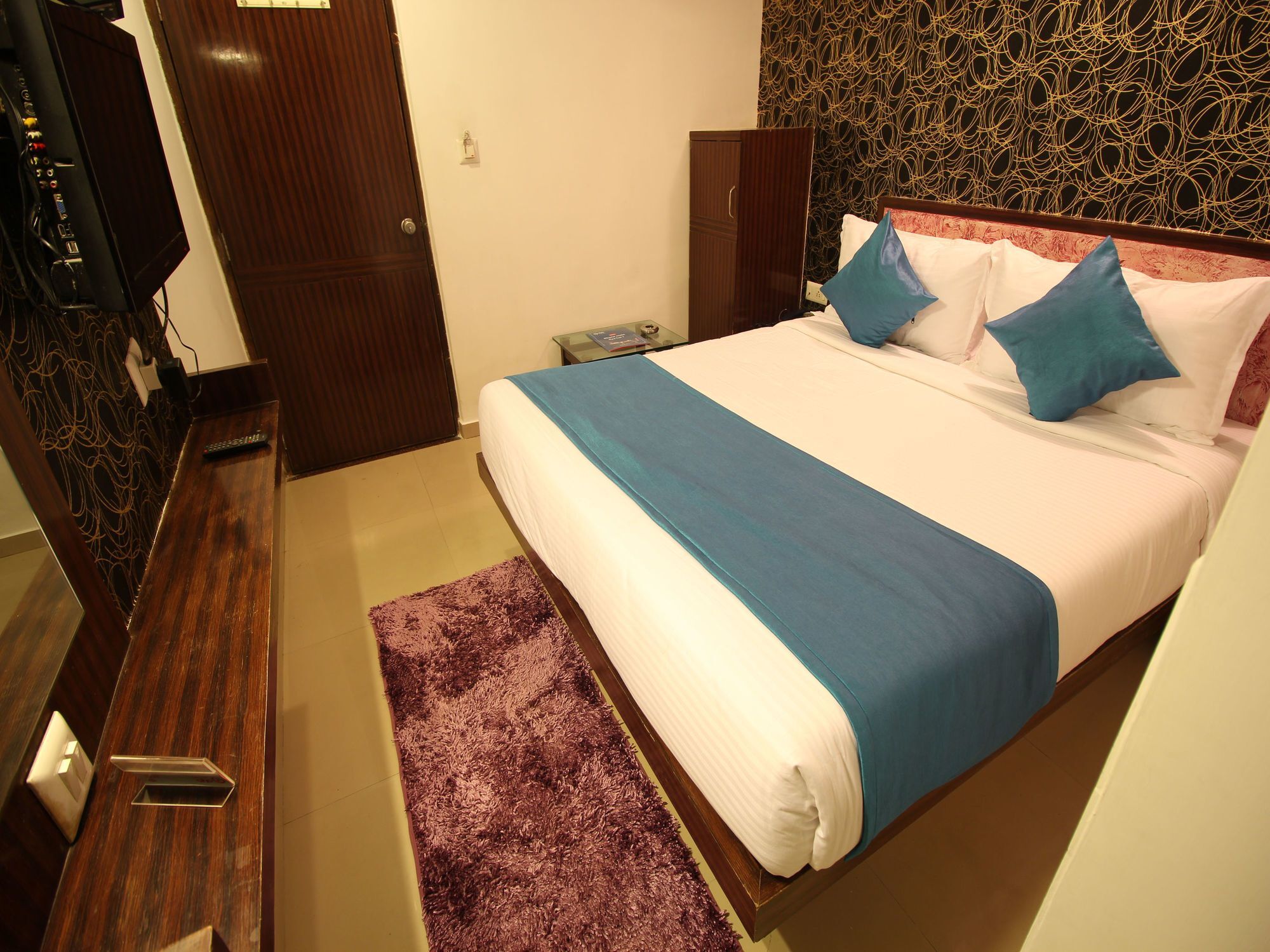 Oyo 2485 Hotel Kalash Inn Ahmedabad Exterior photo